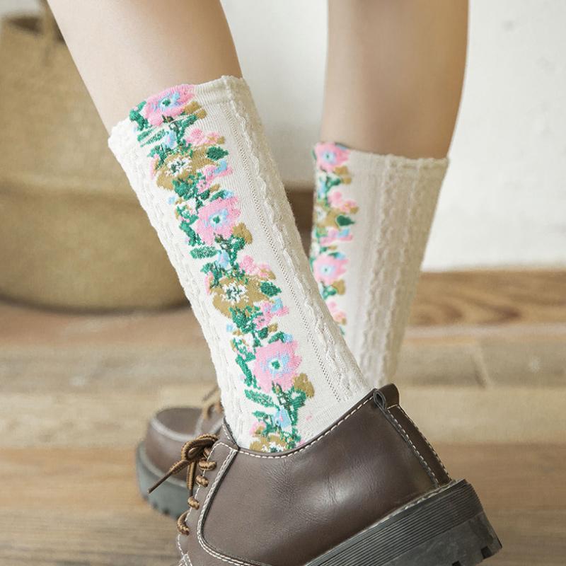 🌻Vintage Embroidered Floral Socks (5 pairs)